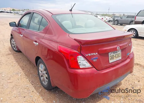 2015 Nissan Versa 1.6 Sv z USA, uszkodzony, nr VIN 3N1CN7AP7FL924288